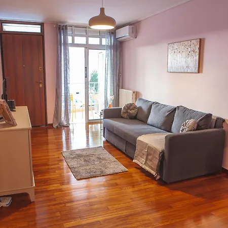 Koukaki Cozy Apartment *